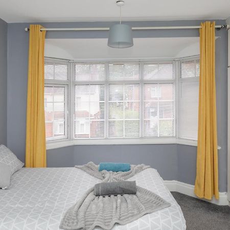 Leeds City Centre Spacious House Free Parking And Wi-Fi 外观 照片