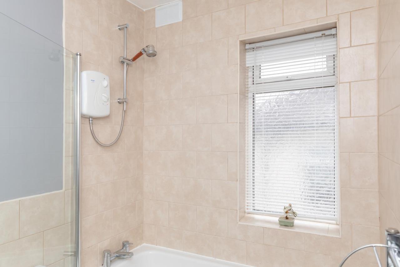 Leeds City Centre Spacious House Free Parking And Wi-Fi 外观 照片